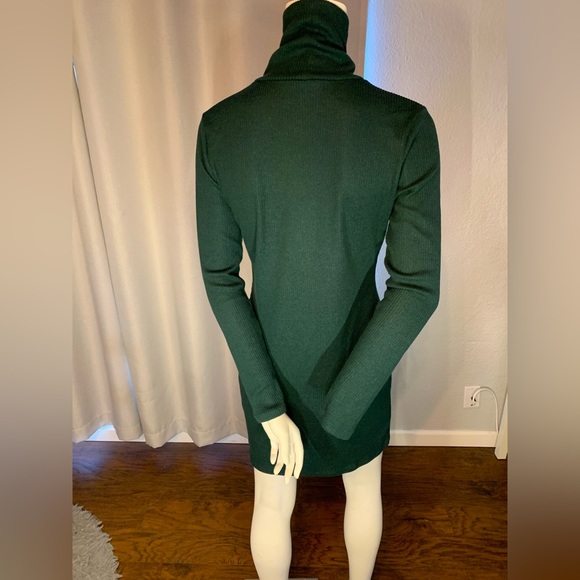 Dark green tight fitting turtleneck dress large size fits like medium - Picture 2 of 2
